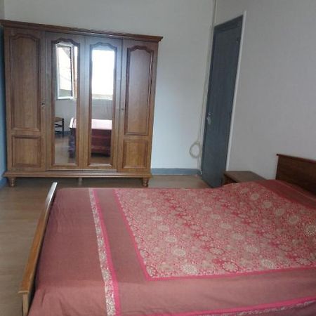 Hebergement Pour 2 Personnes,1 Chambres, Salon, Salle A Manger, Grand Garage Possibilite D'Un Lit 1 Personne Supplementaire Pour 15 Euros Sancoins ภายนอก รูปภาพ